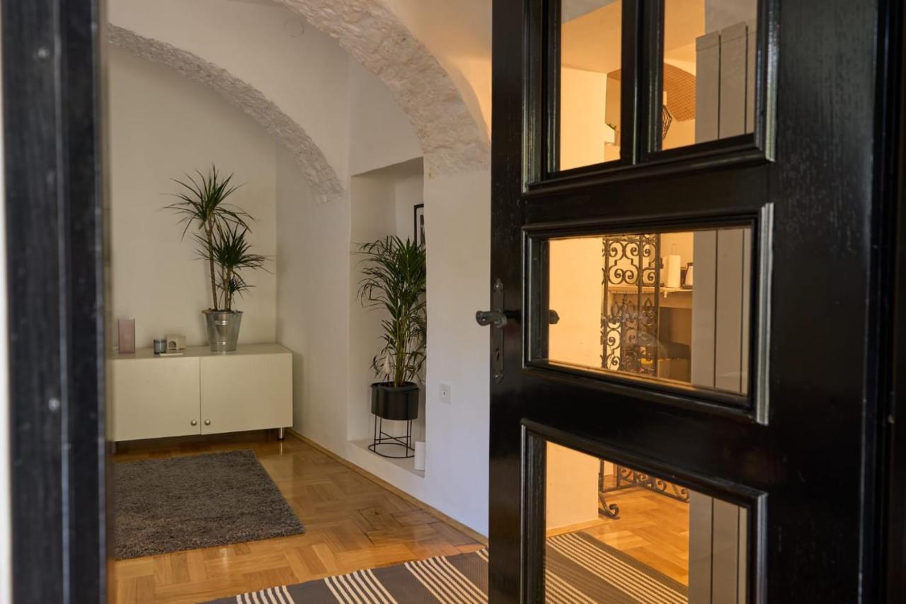 Downtown Secret Apartment Zagreb Exterior photo